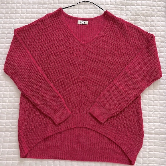 JDY V-Neck Fuchsia Pink Long Sleeve Sweater Size Medium New Without Tag - Picture 3 of 6